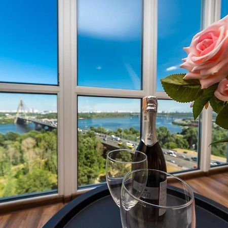 Apartments With Crazy Panoramic View Of The Dniepr Kiev Exteriör bild