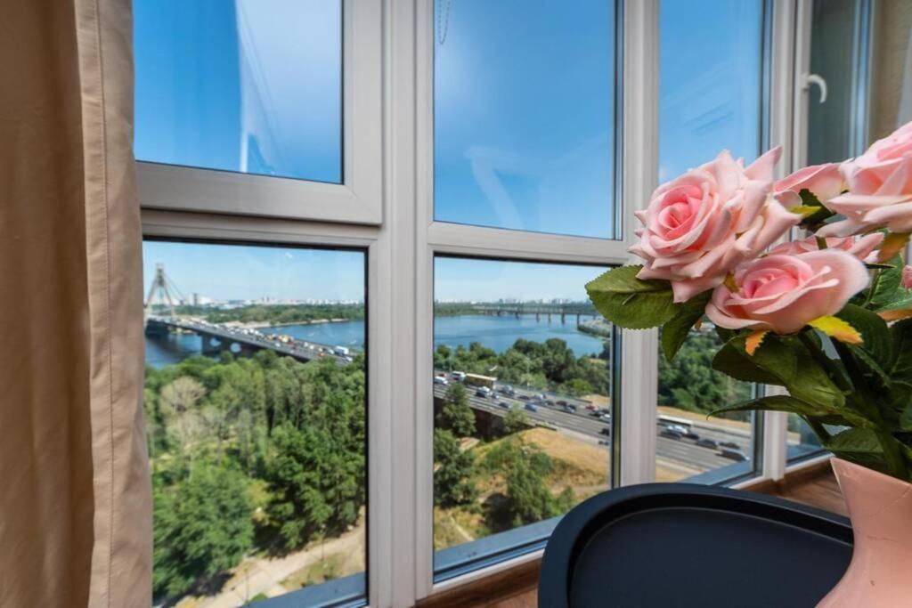 Apartments With Crazy Panoramic View Of The Dniepr Kiev Exteriör bild