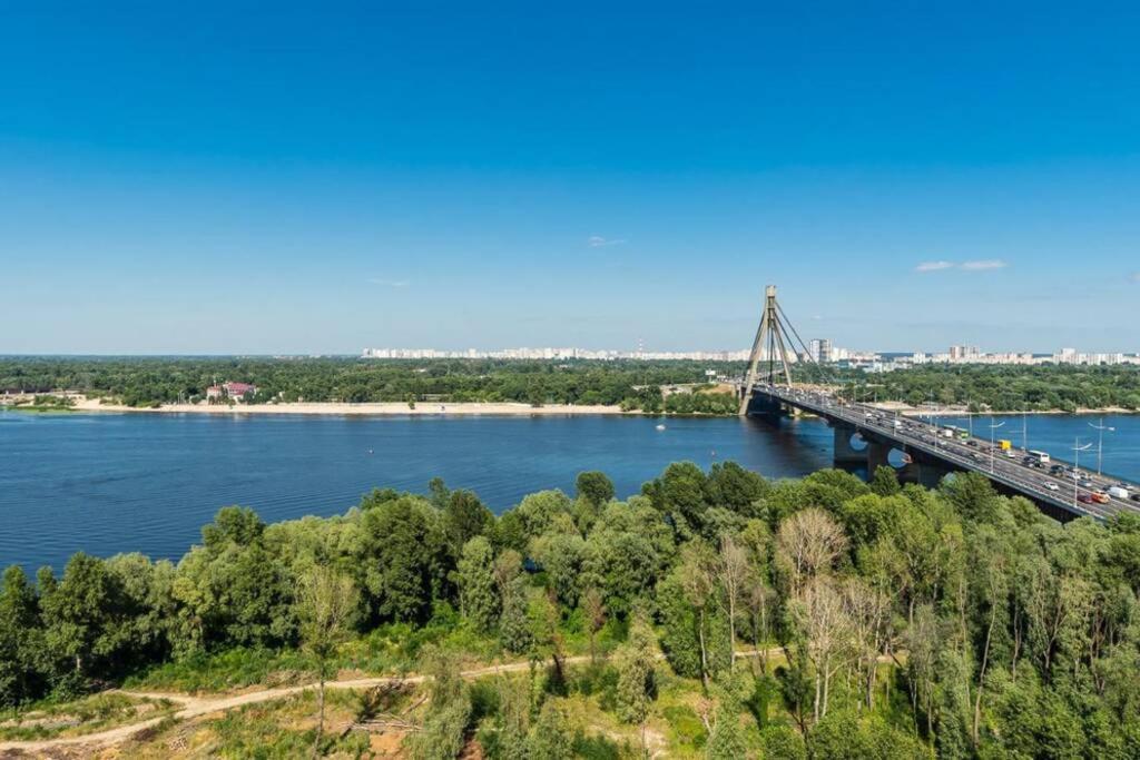 Apartments With Crazy Panoramic View Of The Dniepr Kiev Exteriör bild